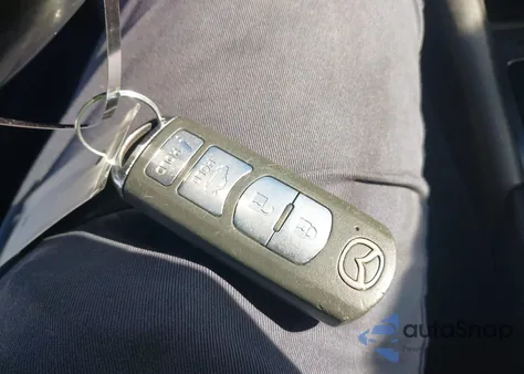 2017 Mazda Mazda6 Sport из США, поврежденный, VIN JM1GL1U52H1125024